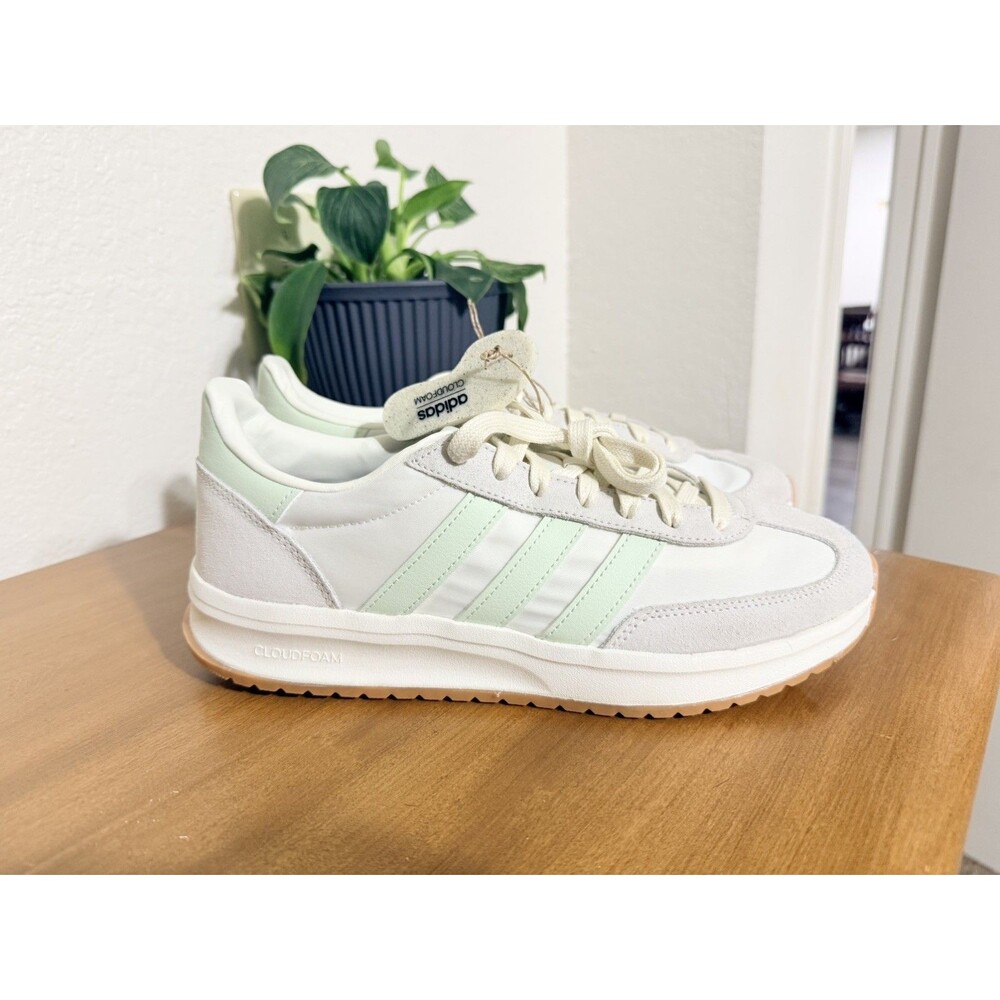 Adidas Run 70s 2.0 Sneaker Off White / Linen Green / Gum J14914 Womens 9.5 - Picture 2 of 10